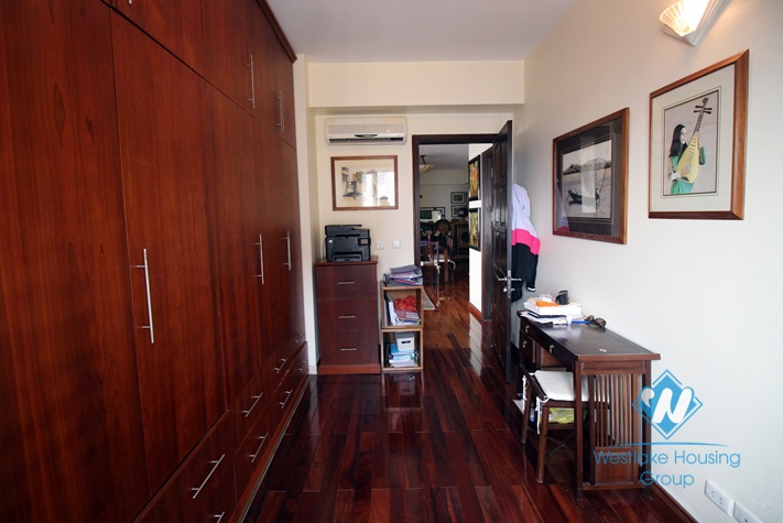 A nice apartment for rent in G building of Ciputra International Ha Noi City
